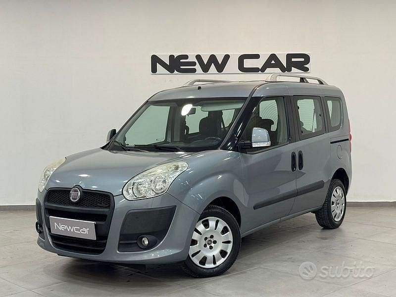Usata Fiat Doblò Emotion 90 CV (66 kW) 2013 Grigio Monovolume