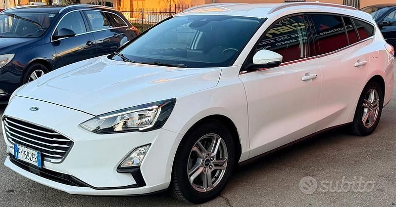 Usata Ford Focus ST-Line 120 CV (88 kW) 2019 Bianco Station wagon