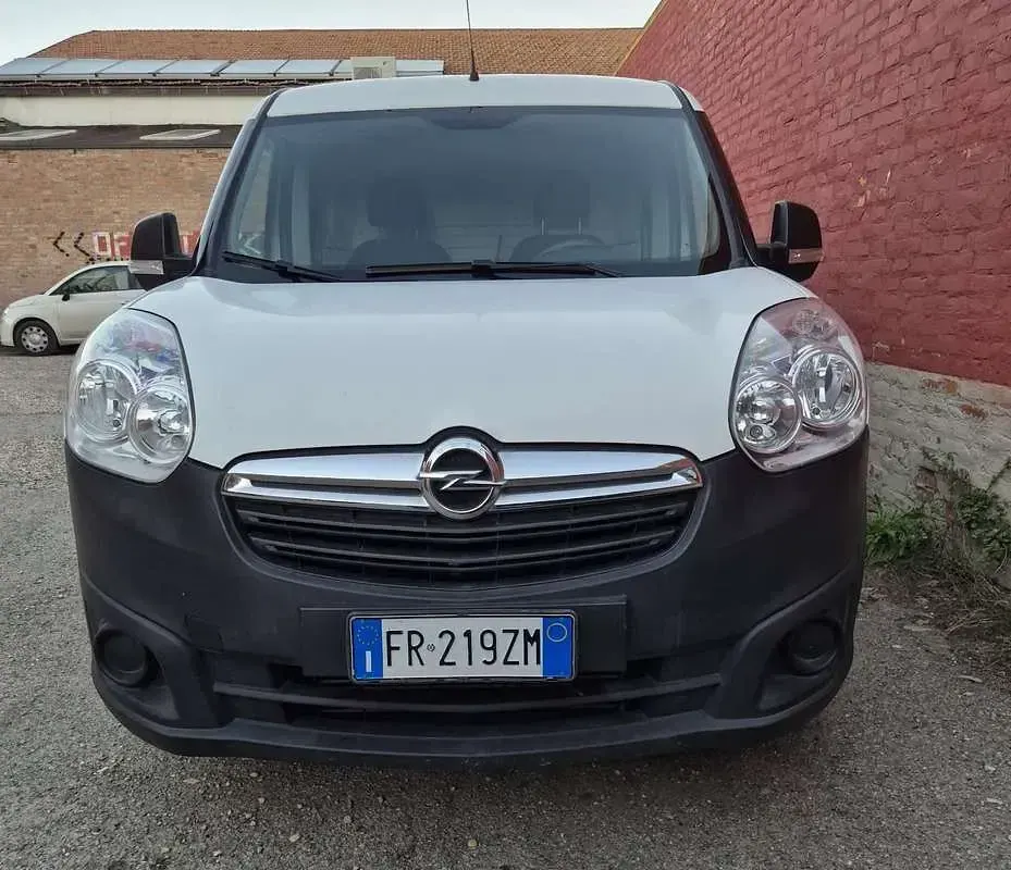 Usata Opel Combo 120 CV (88 kW) 2018 Bianco Monovolume