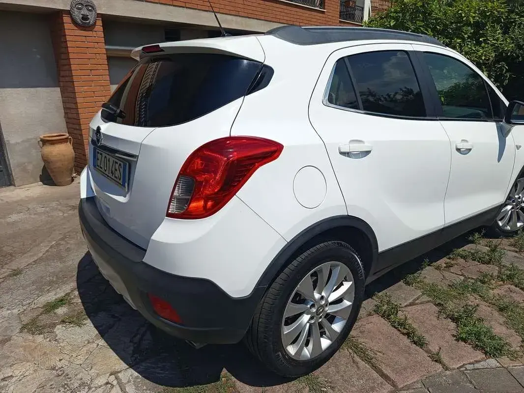 Usata Opel Mokka Cosmo 140 CV (102 kW) 2015 Bianco SUV