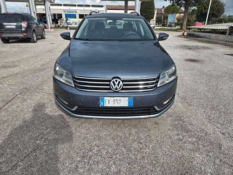 Usata VW Passat Comfortline 149 CV (109 kW) 2012 Grigio Station wagon