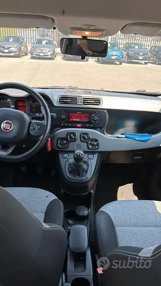 Usata Fiat Panda Easy 69 CV (50 kW) 2019 Bluazzurro Utilitaria