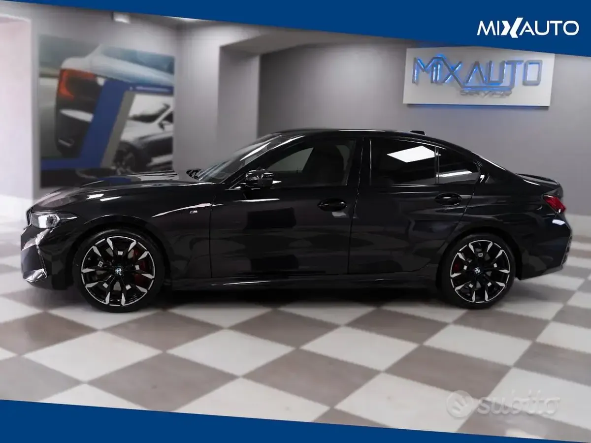 Usata BMW 320 Comfort Edition 190 CV (139 kW) 2025 Nero Berlina