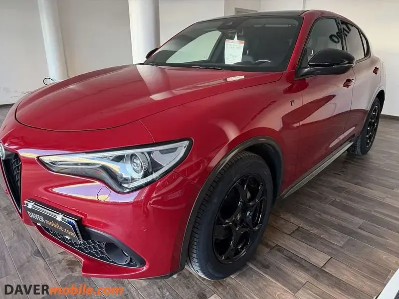 Usata Alfa Romeo Stelvio Veloce 210 CV (154 kW) 2022 Rosso SUV