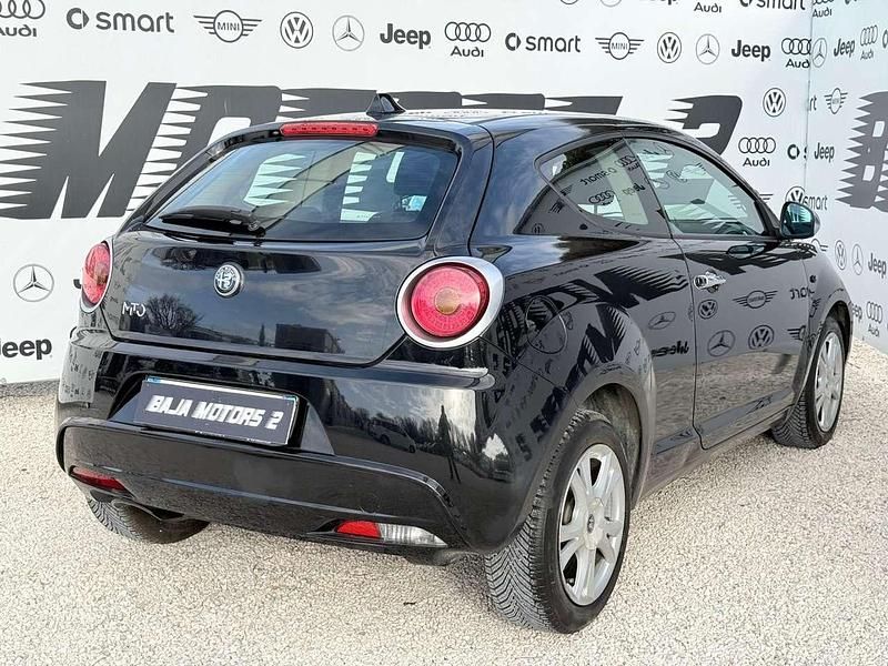 Usata Alfa Romeo GT Junior Distinctive 79 CV (58 kW) 2011 Nero Berlina
