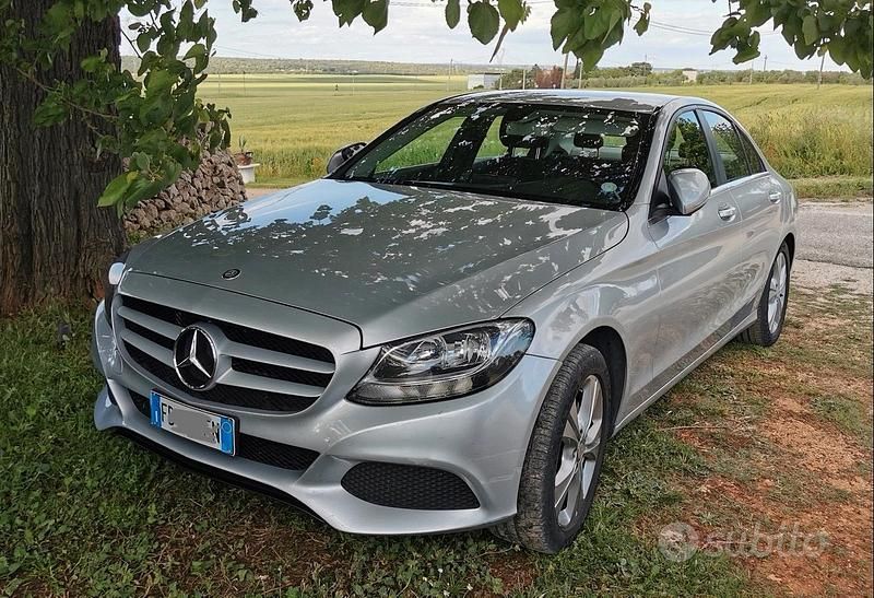 Usata 2015 Mercedes C180 Business Tre volumi | 10.500 € (Buon prezzo) - Immagine 1/4