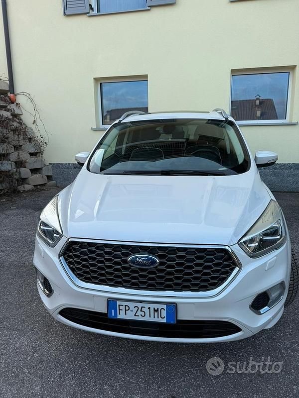 Usata Ford Kuga Vignale 150 CV (110 kW) 2018 Bianco SUV