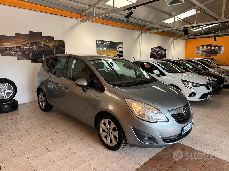 Usata Opel Meriva Cosmo 120 CV (88 kW) 2013 Grigio Monovolume