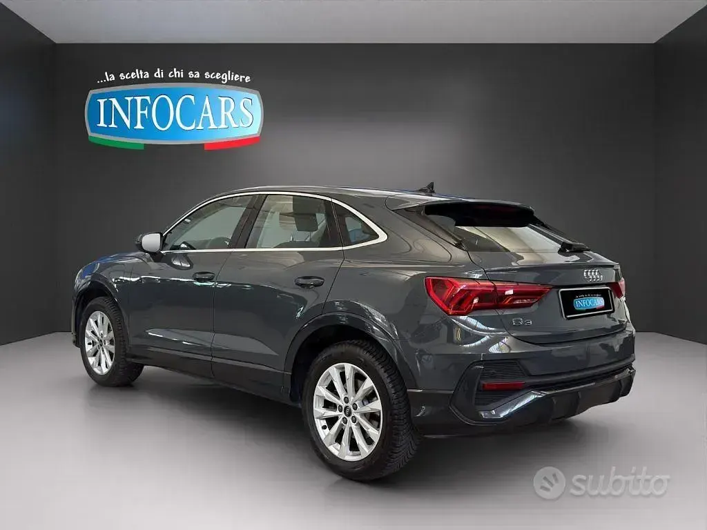Usata Audi Q3 Business Plus 150 CV (110 kW) 2022 Grigio metallizzato SUV