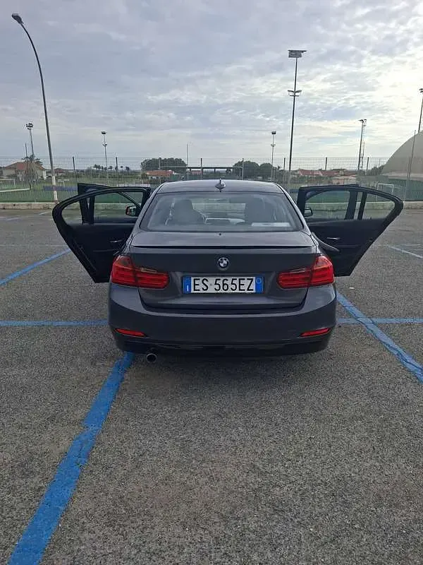 Usata BMW 318 143 CV (105 kW) 2013 Berlina