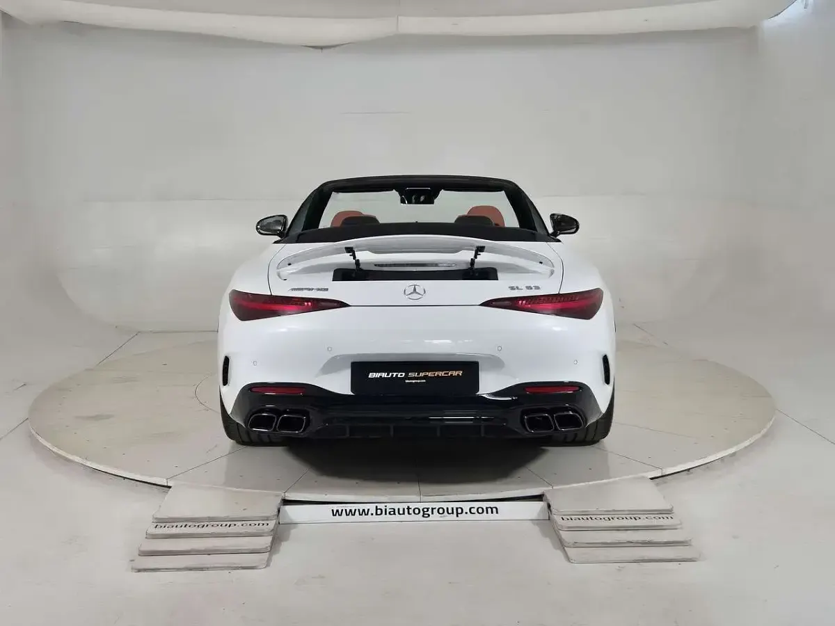 Nuova Mercedes SL63 AMG Premium Plus 585 CV (430 kW) 2025 Bianco Cabrio