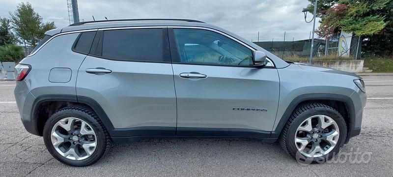Usata Jeep Compass Limited 120 CV (88 kW) 2017 Grigio SUV
