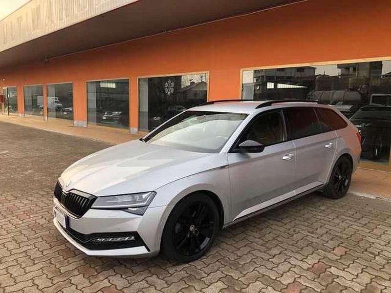 Argento Usata 2019 Skoda Superb SportLine Station wagon | 28.750 € - Immagine 1/4