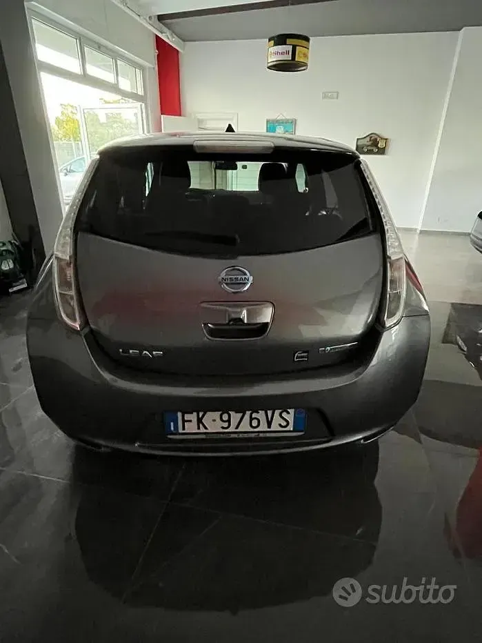 Usata Nissan Leaf Acenta 80 kW (109 CV) 2017 Grigio Utilitaria