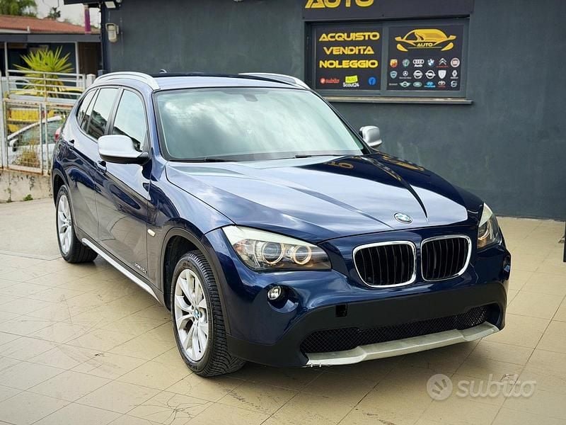 Usata BMW X1 176 CV (129 kW) 2010 Blu SUV