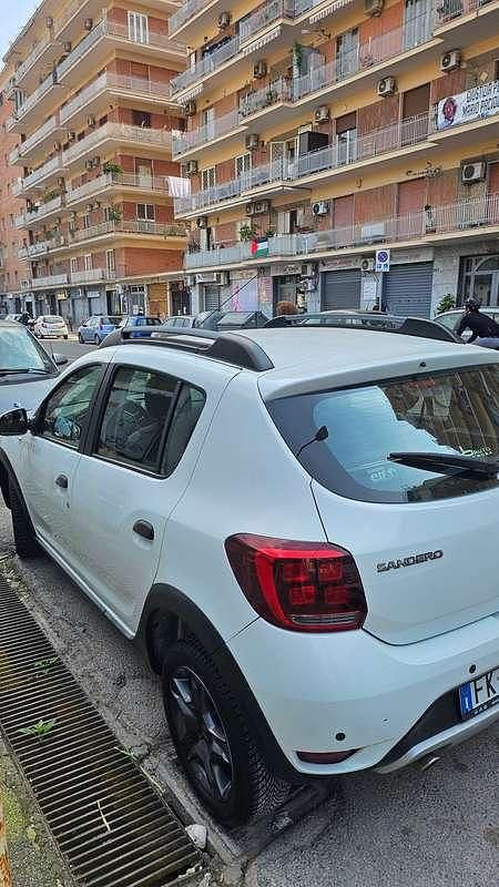 Usata Dacia Sandero Stepway 90 CV (66 kW) 2017 Bianco Berlina