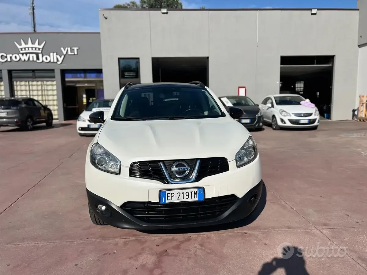 Usata Nissan Qashqai +2 Tekna 110 CV (80 kW) 2013 Bianco SUV