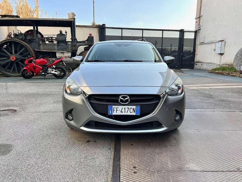 Usata Mazda 2 Exceed 105 CV (77 kW) 2016 Grigio Utilitaria