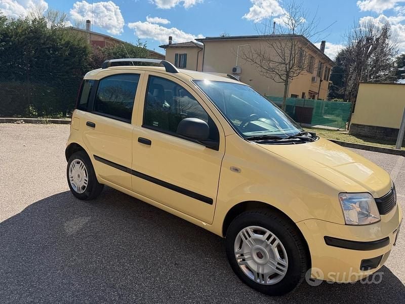 Usata Fiat Panda 77 CV (56 kW) 2012 Giallo Utilitaria