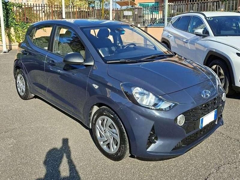 Usata Hyundai i10 Advanced Plus 67 CV (49 kW) 2022 Aurora grey Utilitaria