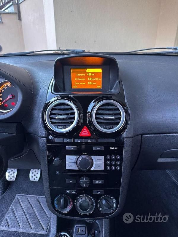 Usata Opel Corsa S 75 CV (55 kW) 2015 Bianco Utilitaria