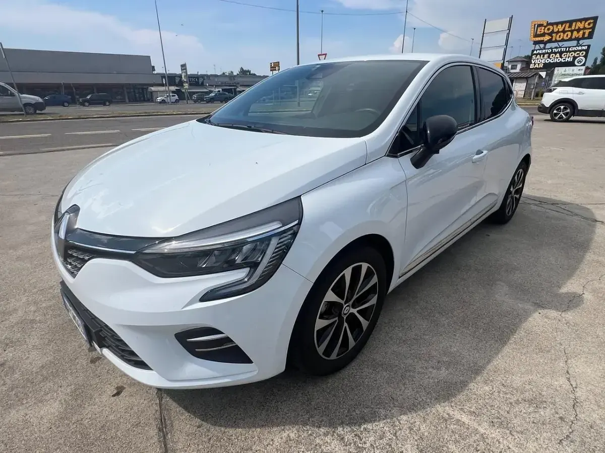 Usata Renault Clio Evolution 93 CV (68 kW) 2023 Bianco Utilitaria