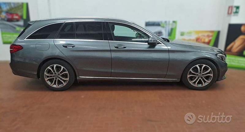 Usata Mercedes C200 Business 136 CV (100 kW) 2018 Grigio Station wagon