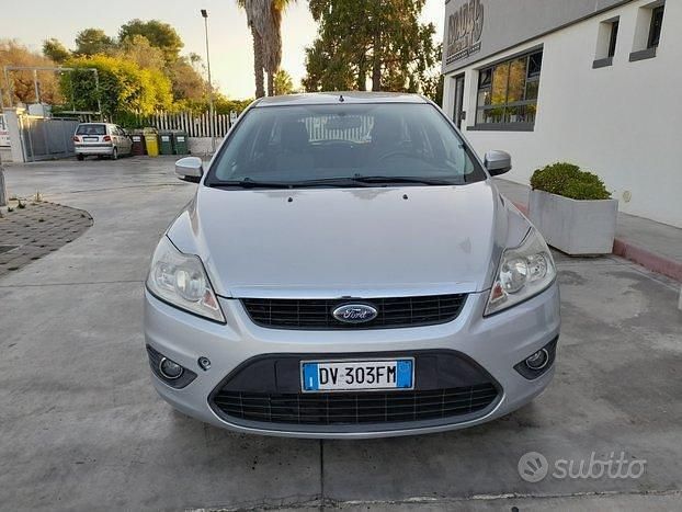 Usata Ford Focus Titanium 110 CV (80 kW) 2009 Grigio Station wagon