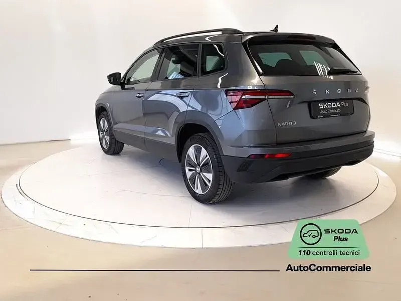 Usata Skoda Karoq Executive 116 CV (85 kW) 2023 Grigio scuro SUV