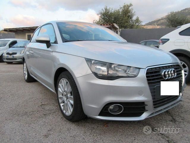 Usata Audi A1 105 CV (77 kW) 2010 Grigio Utilitaria