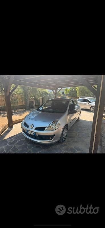 Usata Renault Clio II 2006 Utilitaria