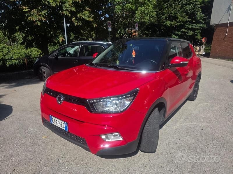 Usata Ssangyong (KGM) Tivoli 2016 Rosso SUV