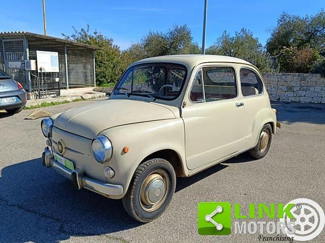 Usata Fiat 600 767 CV (564 kW) 1967 Beige