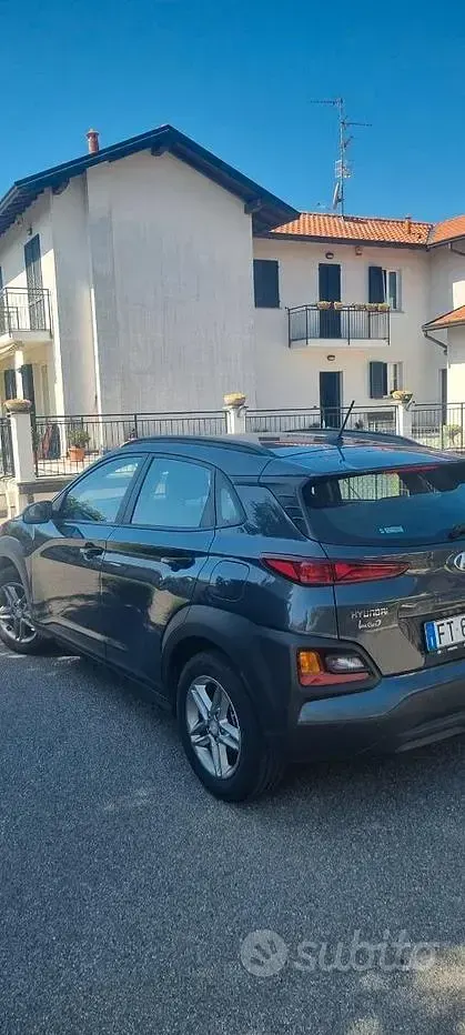 Usata Hyundai Kona 120 CV (88 kW) 2018 Grigio SUV