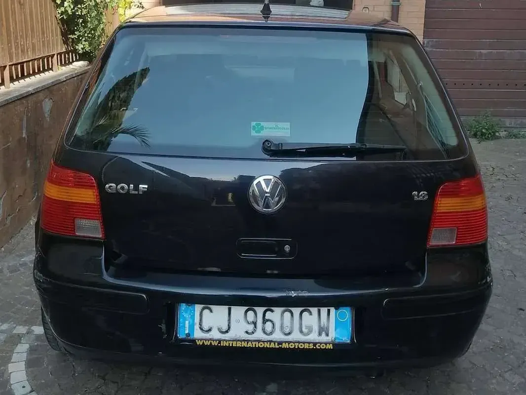 Usata VW Golf IV 105 CV (77 kW) 2003 Nero Berlina