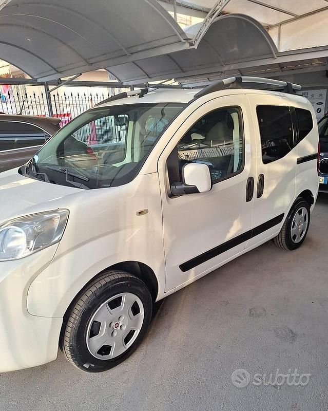 Usata Fiat Qubo Trekking 77 CV (56 kW) 2015 Bianco Monovolume