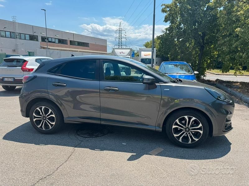 Usata Ford Puma ST-Line 125 CV (91 kW) 2022 Grigio SUV