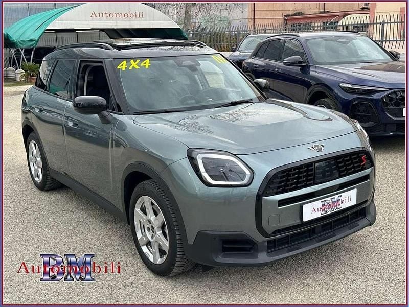 Usata Mini Cooper Countryman Classic 218 CV (160 kW) 2024 Smokey green SUV