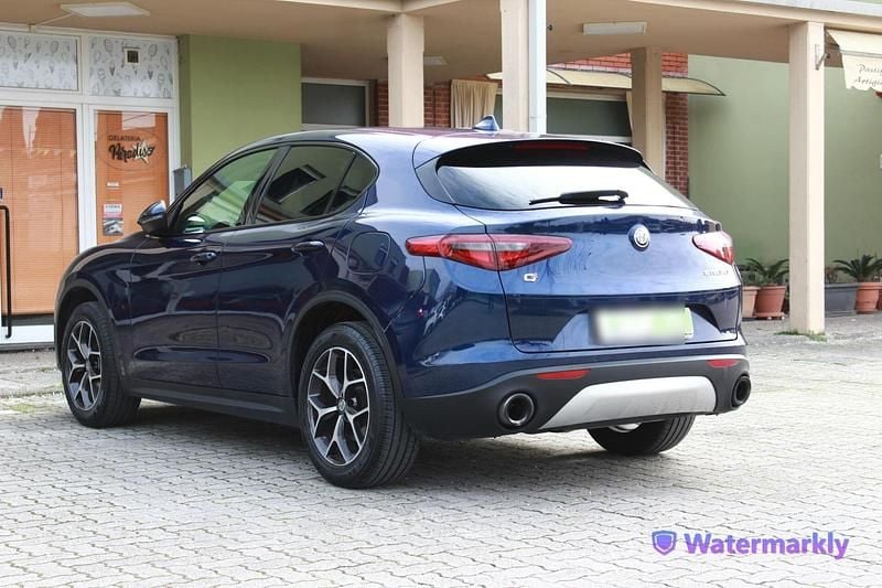 Usata Alfa Romeo Stelvio Executive 200 CV (147 kW) 2019 Blu SUV