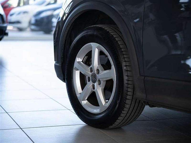 Usata Audi Q2 150 CV (110 kW) 2020 Grigio / gray SUV