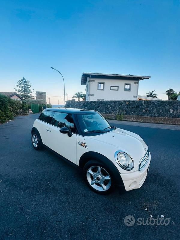 Usata Mini ONE 90 CV (66 kW) 2009 Bianco Utilitaria
