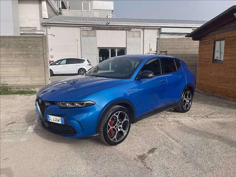 Blu metallizzato Usata 2022 Alfa Romeo Tonale Veloce SUV | 33.500 € (Molto cara) - Immagine 1/4