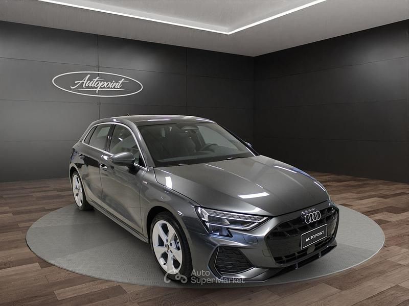 Nieuw Audi A3 S-Line 150 PK (110 kW) 2026 Grijs Sedan