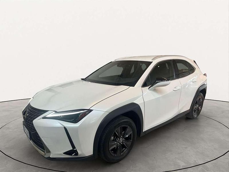 Usata Lexus UX 250h 145 CV (106 kW) 2024 Bianco SUV