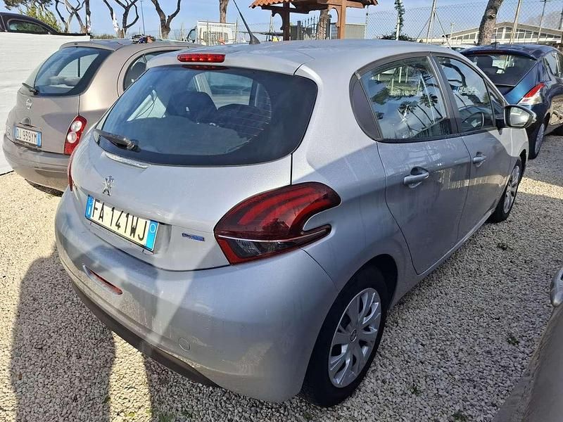 Usata Peugeot 208 Active 75 CV (55 kW) 2016 Other Utilitaria