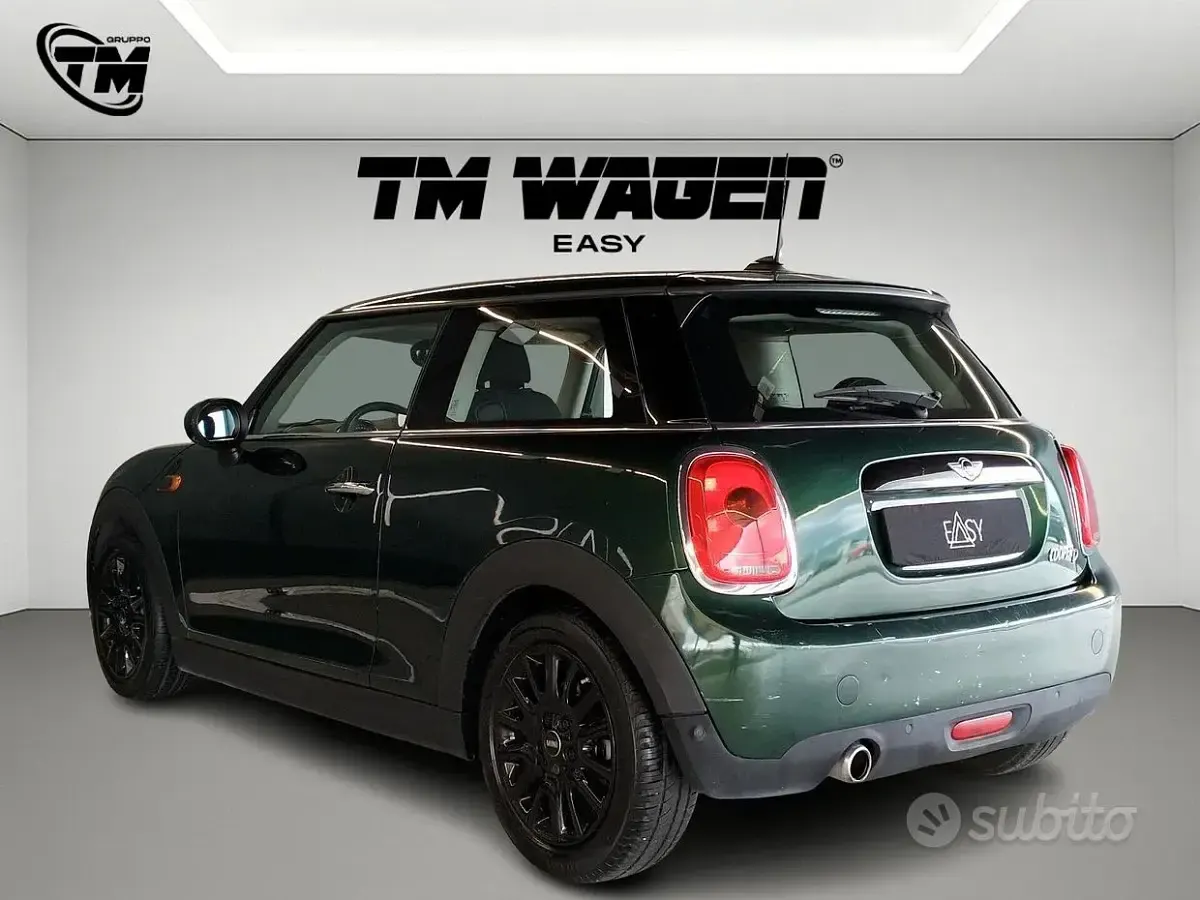 Usata Mini Cooper D 116 CV (85 kW) 2015 Verde Utilitaria