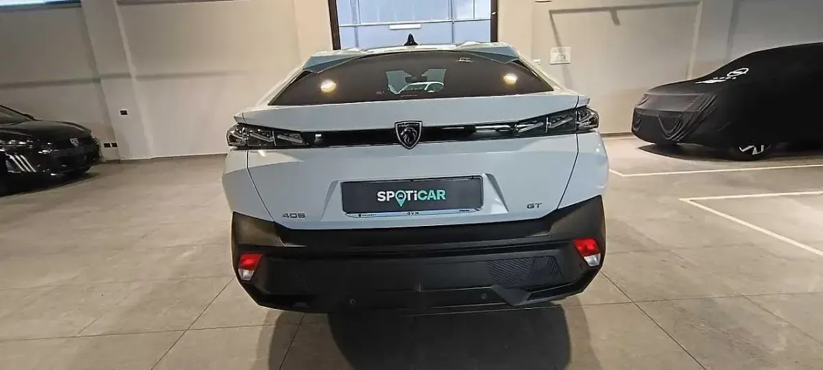 Käytetty Peugeot 408 GT 131 HP (96 kW) 2024 Valkoinen Katumaasturi