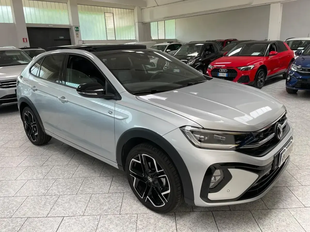 Usata VW Taigo R-line 116 CV (85 kW) 2025 Argento SUV