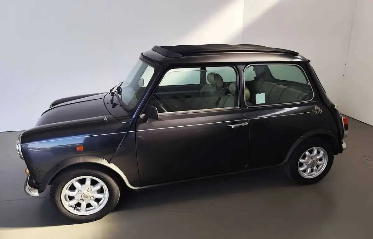 Usata Rover Mini 53 CV (38 kW) 1994 Nero Berlina