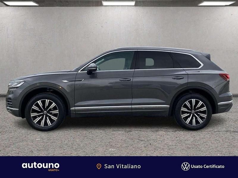 Begagnad VW Touareg Elegance 231 HK (169 kW) 2023 Grå SUV